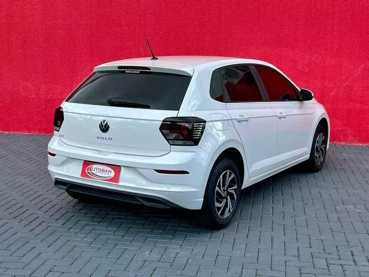 Volkswagen Polo Hatch Branco 14