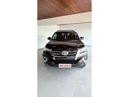 Toyota Hilux SW4