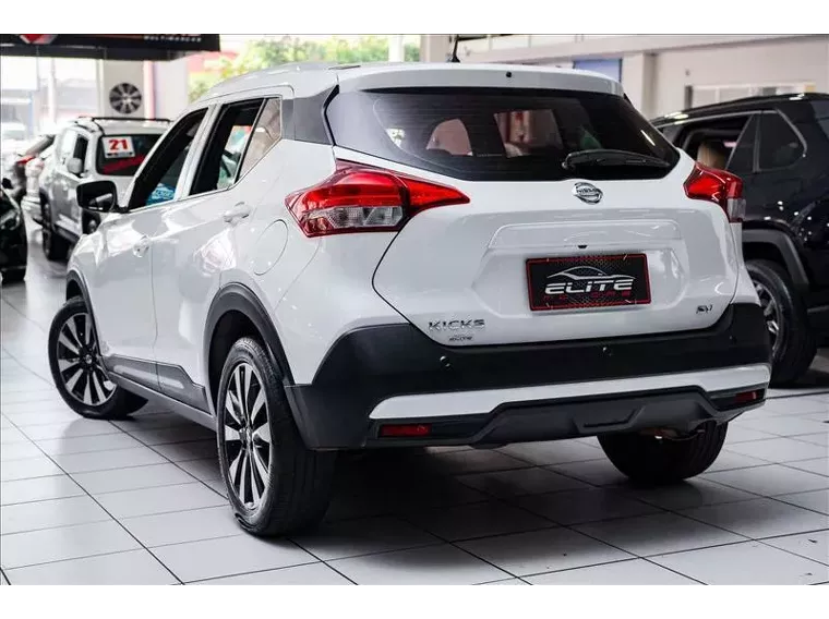 Nissan Kicks Branco 14