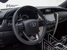Toyota Hilux SW4