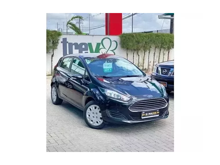 Ford Fiesta Preto 5