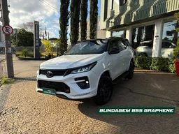 Toyota Hilux SW4