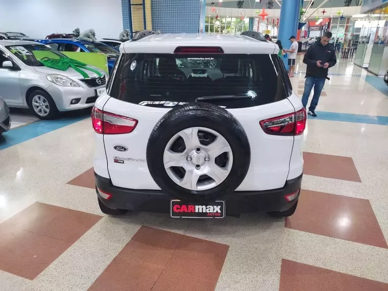 Ford Ecosport Branco 13