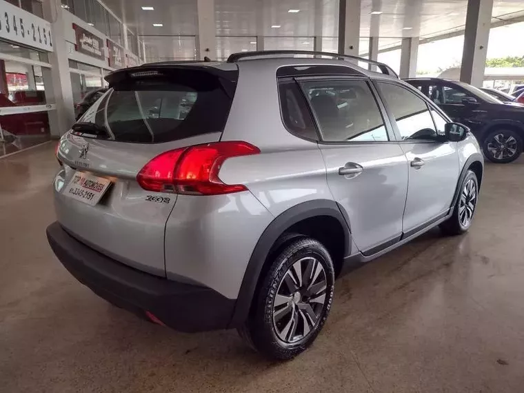 Peugeot 2008 Prata 5