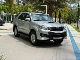 Toyota Hilux SW4