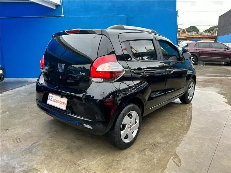 Fiat Mobi Preto 7