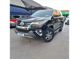 Toyota Hilux SW4