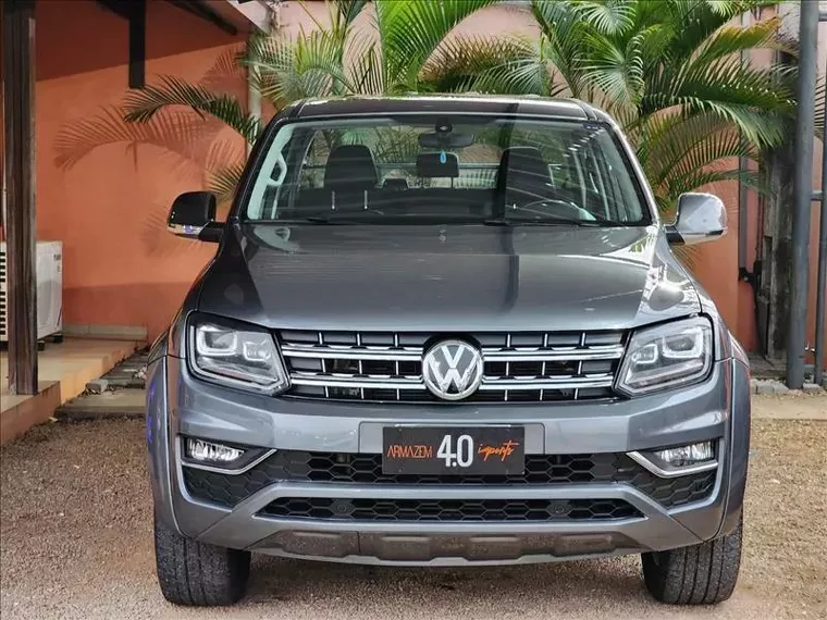 Volkswagen Amarok Cinza 10