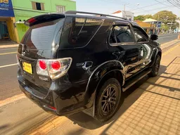 Toyota Hilux SW4