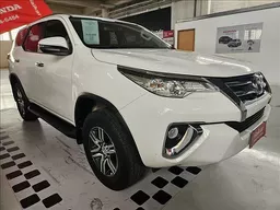 Toyota Hilux SW4