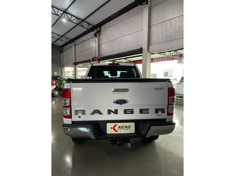 Ford Ranger Branco 26