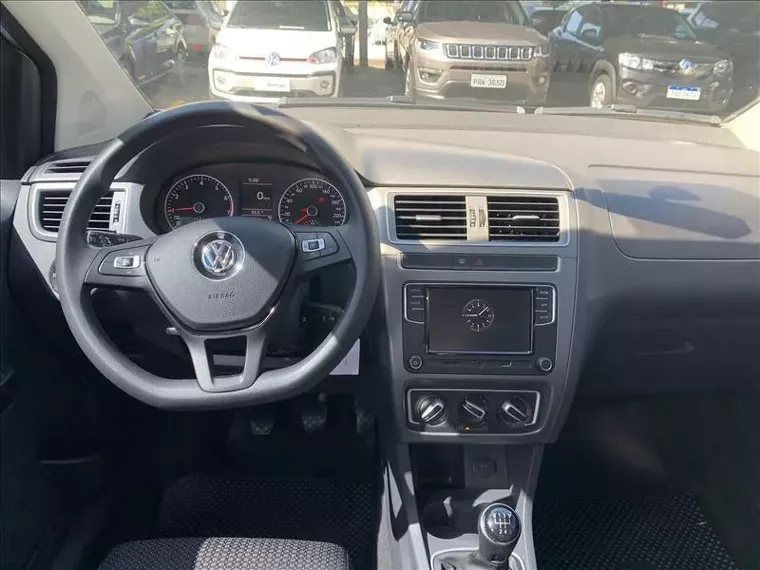 Volkswagen Fox Branco 3