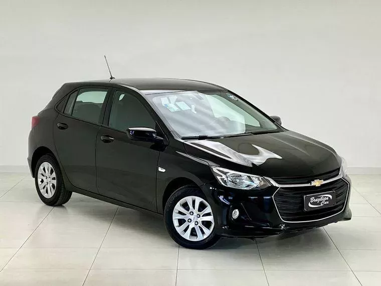 Chevrolet Onix Preto 11