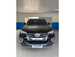 Toyota Hilux SW4