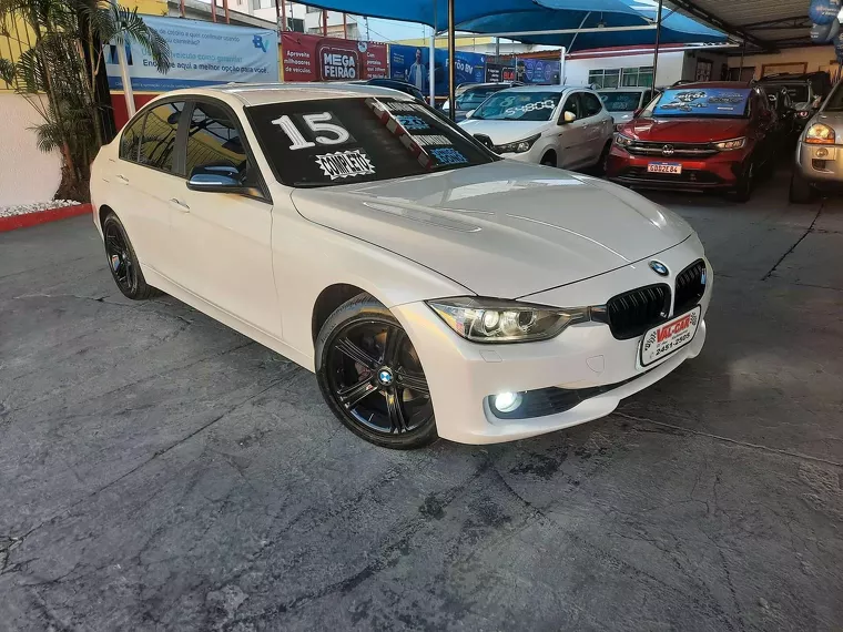 BMW 320i Branco 7