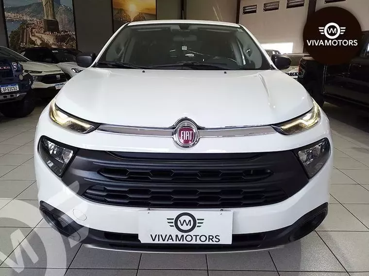 Fiat Toro Branco 8