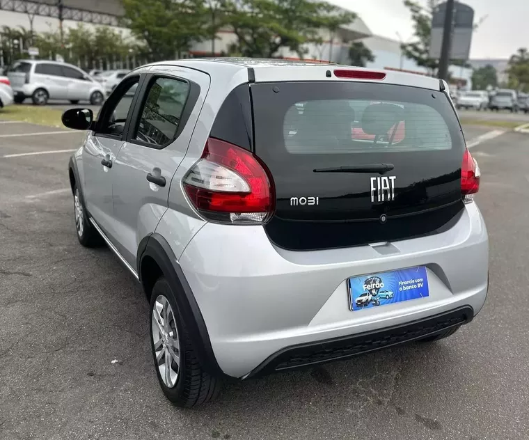 Fiat Mobi Prata 8