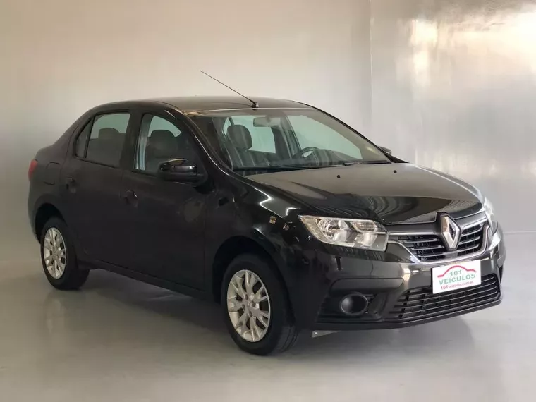 Renault Logan Preto 6