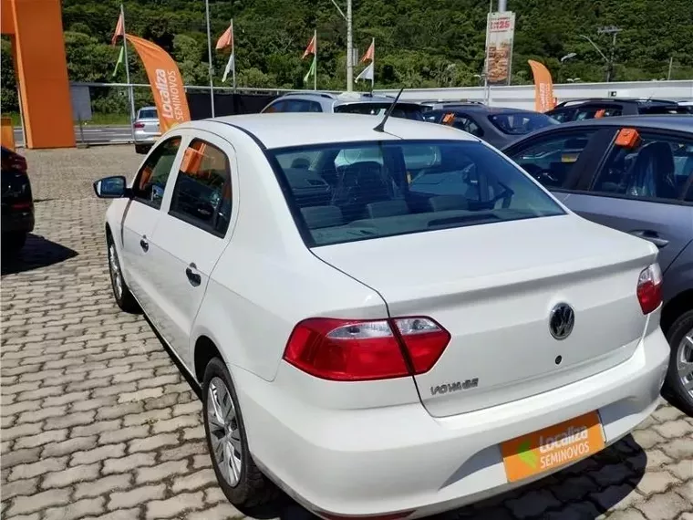 Volkswagen Voyage Branco 2