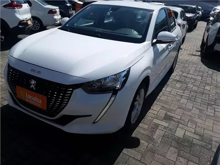 Peugeot 208 Branco 7