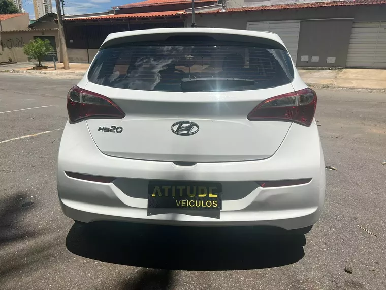 Hyundai HB20 Branco 3