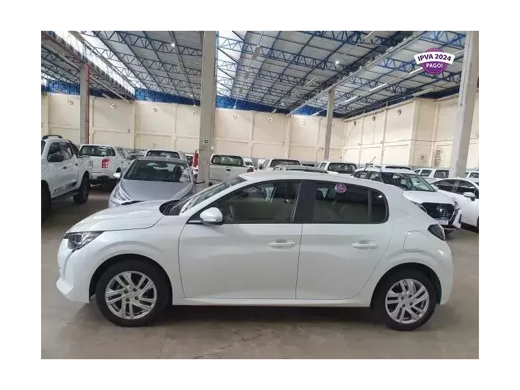 Peugeot 208 Branco 7