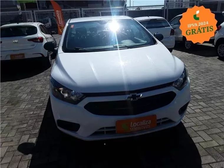 Chevrolet Onix Branco 1