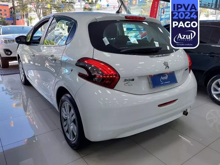 Peugeot 208 Branco 10