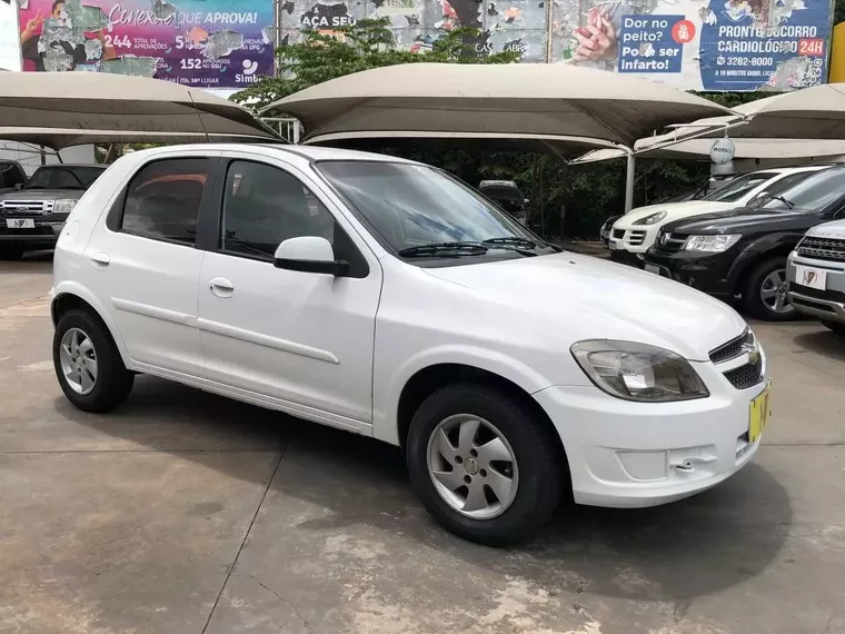 Chevrolet Celta Branco 13