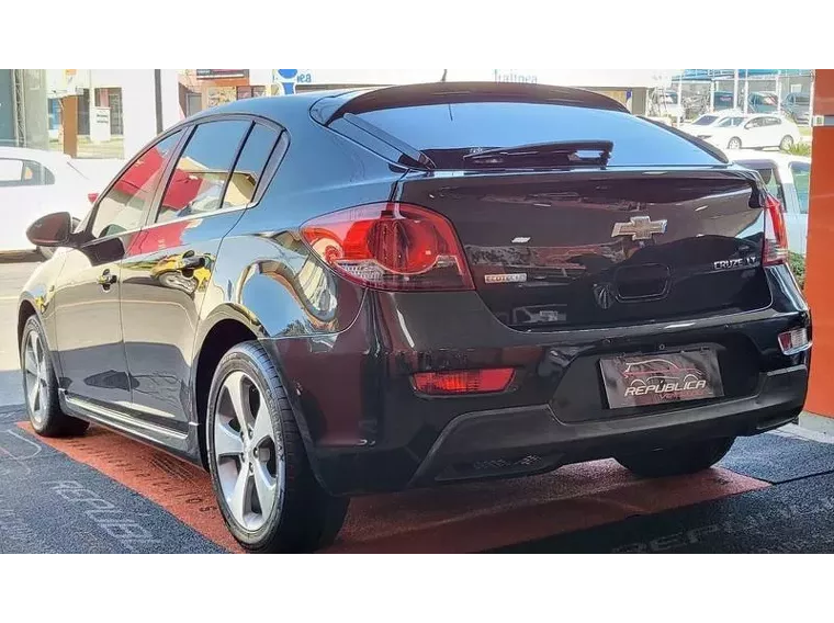 Chevrolet Cruze Preto 8