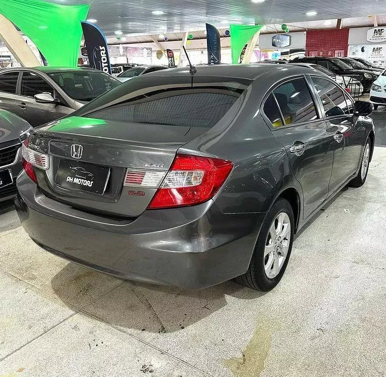 Honda Civic Cinza 2