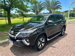 Toyota Hilux SW4