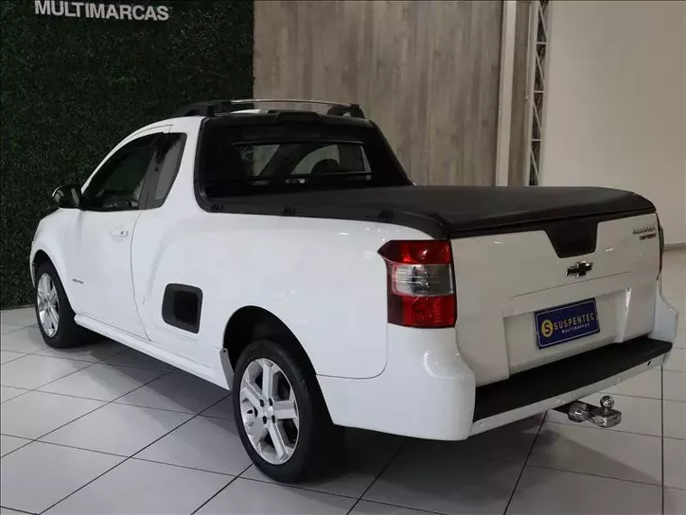 Chevrolet Montana Branco 8