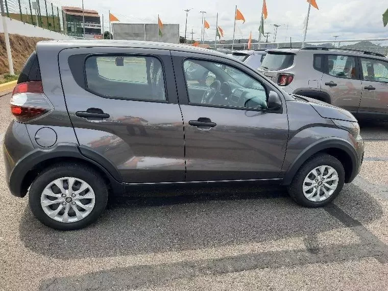 Fiat Mobi Cinza 9