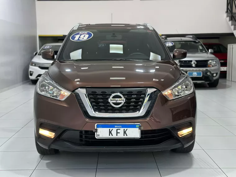 Nissan Kicks Marrom 7