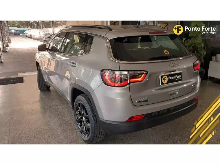 Jeep Compass Prata 7