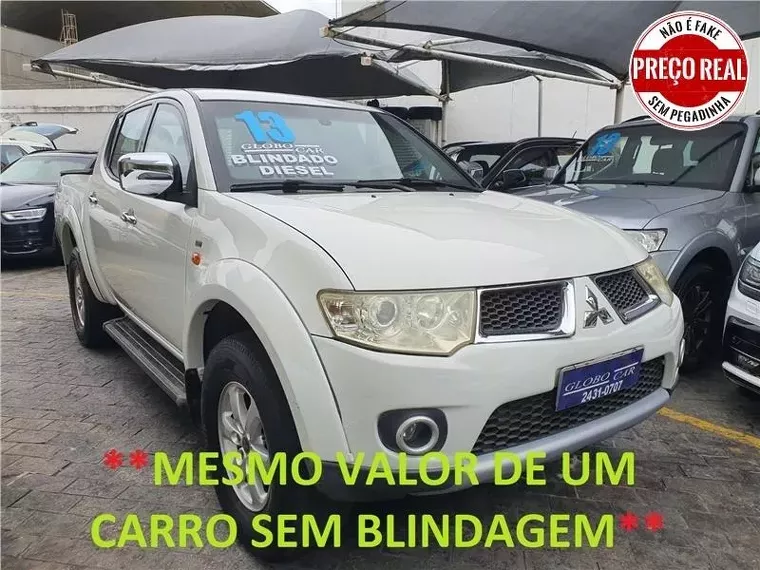 Mitsubishi L200 Triton Branco 5