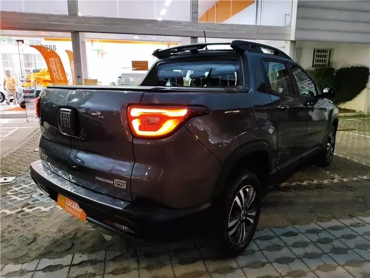 Fiat Toro Cinza 5