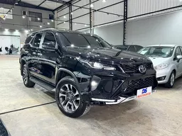 Toyota Hilux SW4