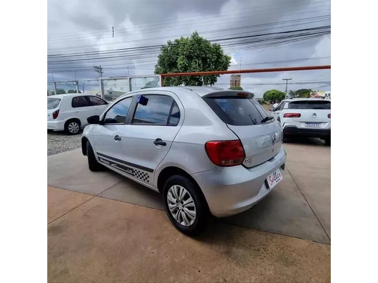 Volkswagen Gol Prata 15