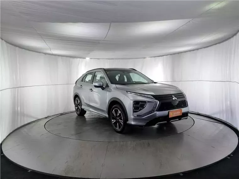 Mitsubishi Eclipse Cross Prata 15