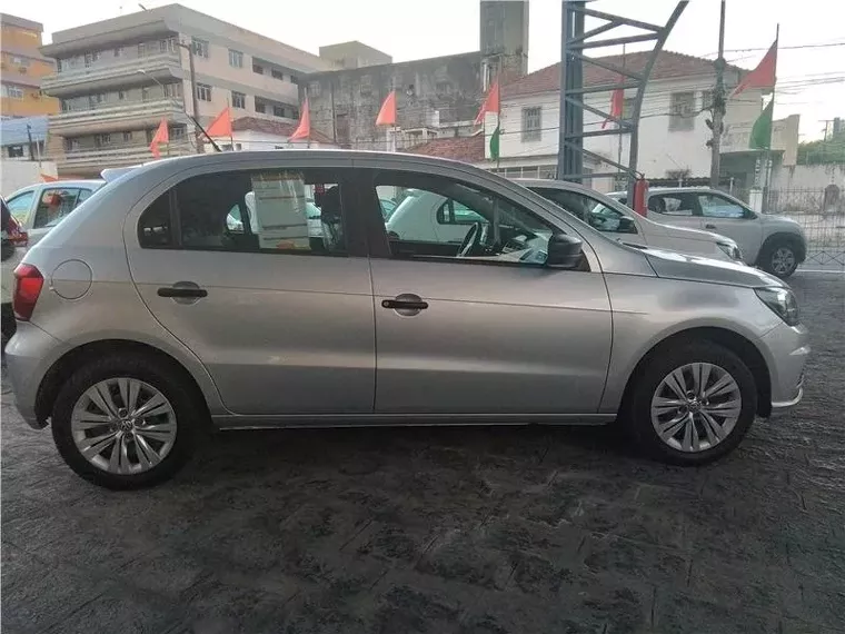 Volkswagen Gol Prata 4