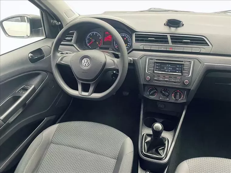 Volkswagen Voyage Branco 5