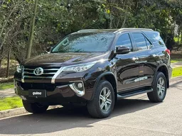 Toyota Hilux SW4