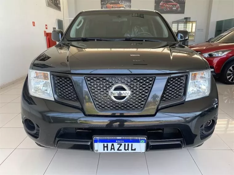 Nissan Frontier Preto 1