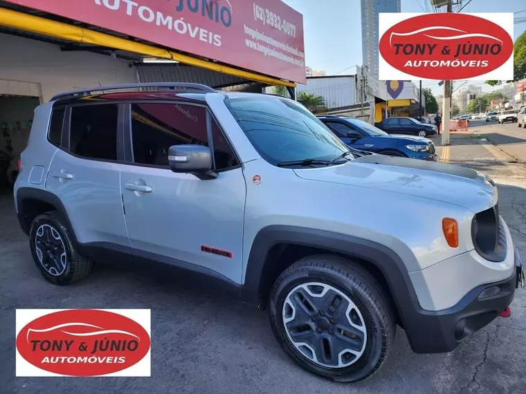 Jeep Renegade Prata 4