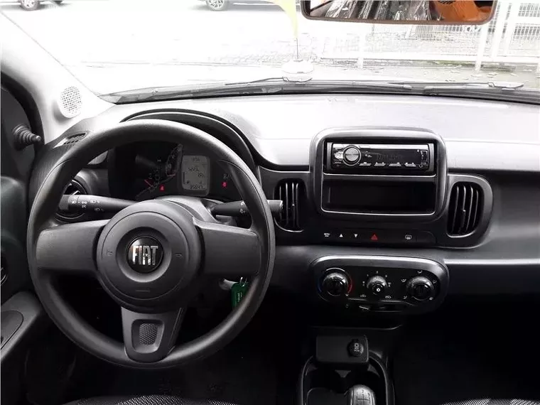 Fiat Mobi Prata 3