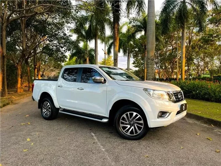 Nissan Frontier Branco 7