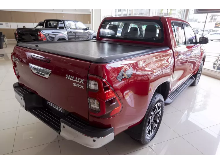 Toyota Hilux Vermelho 12