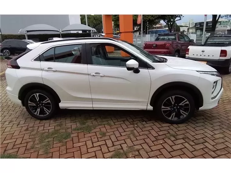 Mitsubishi Eclipse Cross Branco 14